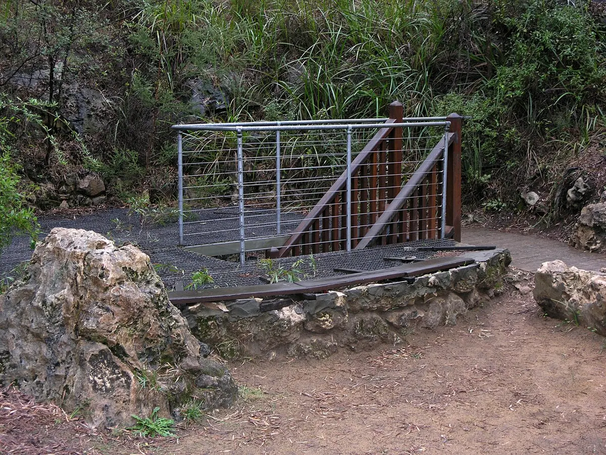 Ngilgi Cave