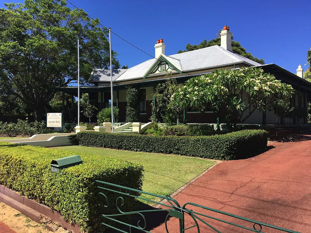 Halliday House